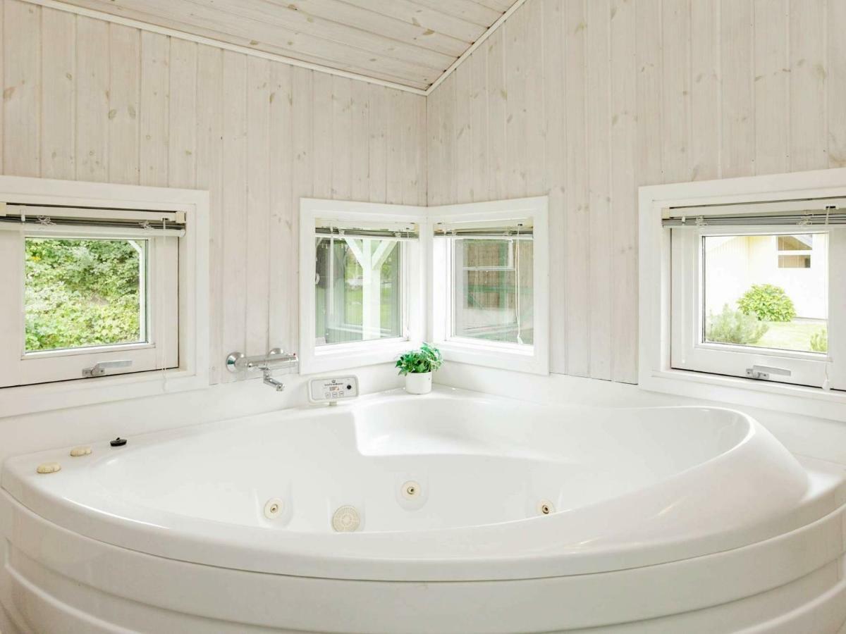 6 Person Holiday Home In Otterup Exterior foto
